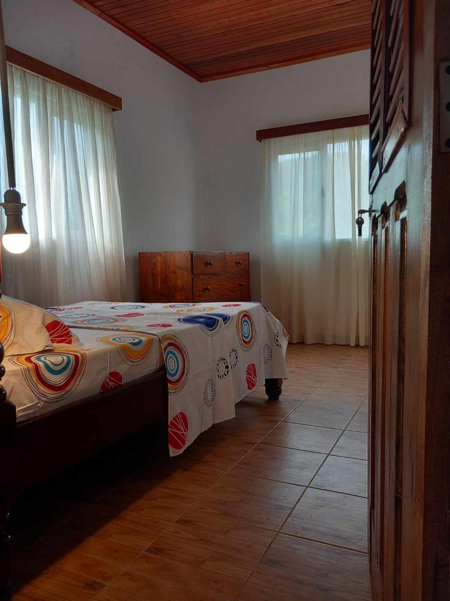 Hotel Mionga Santa Cruz Zewnętrze zdjęcie